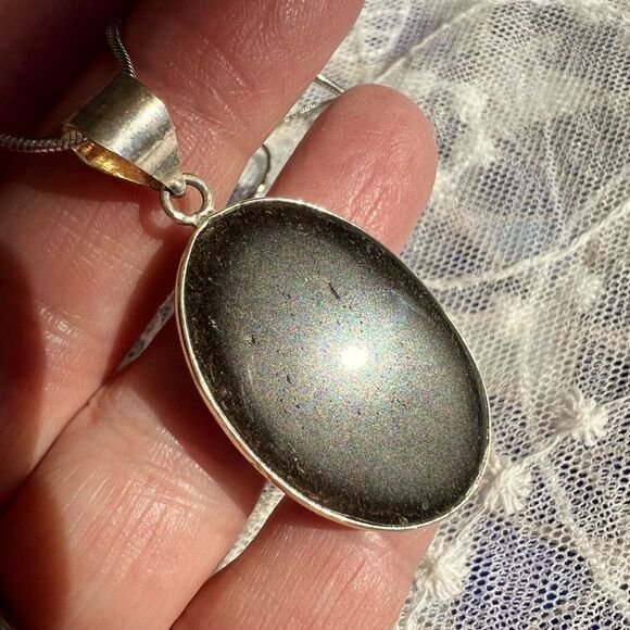 Vintage 90’s Gold Sheen Sharkskin Obsidian Pendant Necklace - Picture 4 of 9